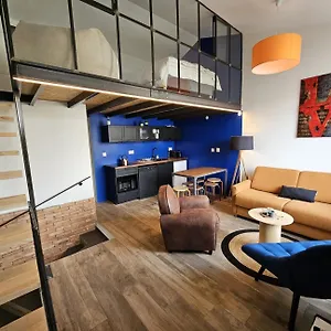 Le Loft De - La Bastide, Le Chalet, Le Loft, Le Mas, La Paillote Genas